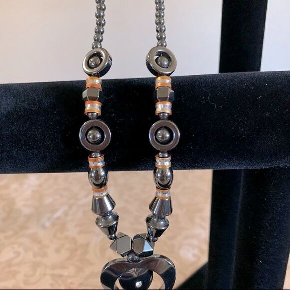 Hematite Crystal Heart in Heart Necklace Screw Closure 14” Gorgeous - Picture 4 of 4